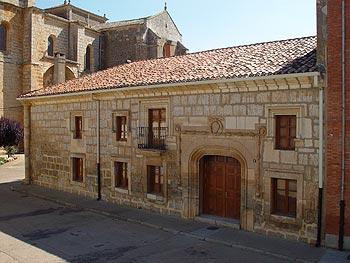 Salón de Teatro Patronato Rodríguez de Celis. Casa del Cordón